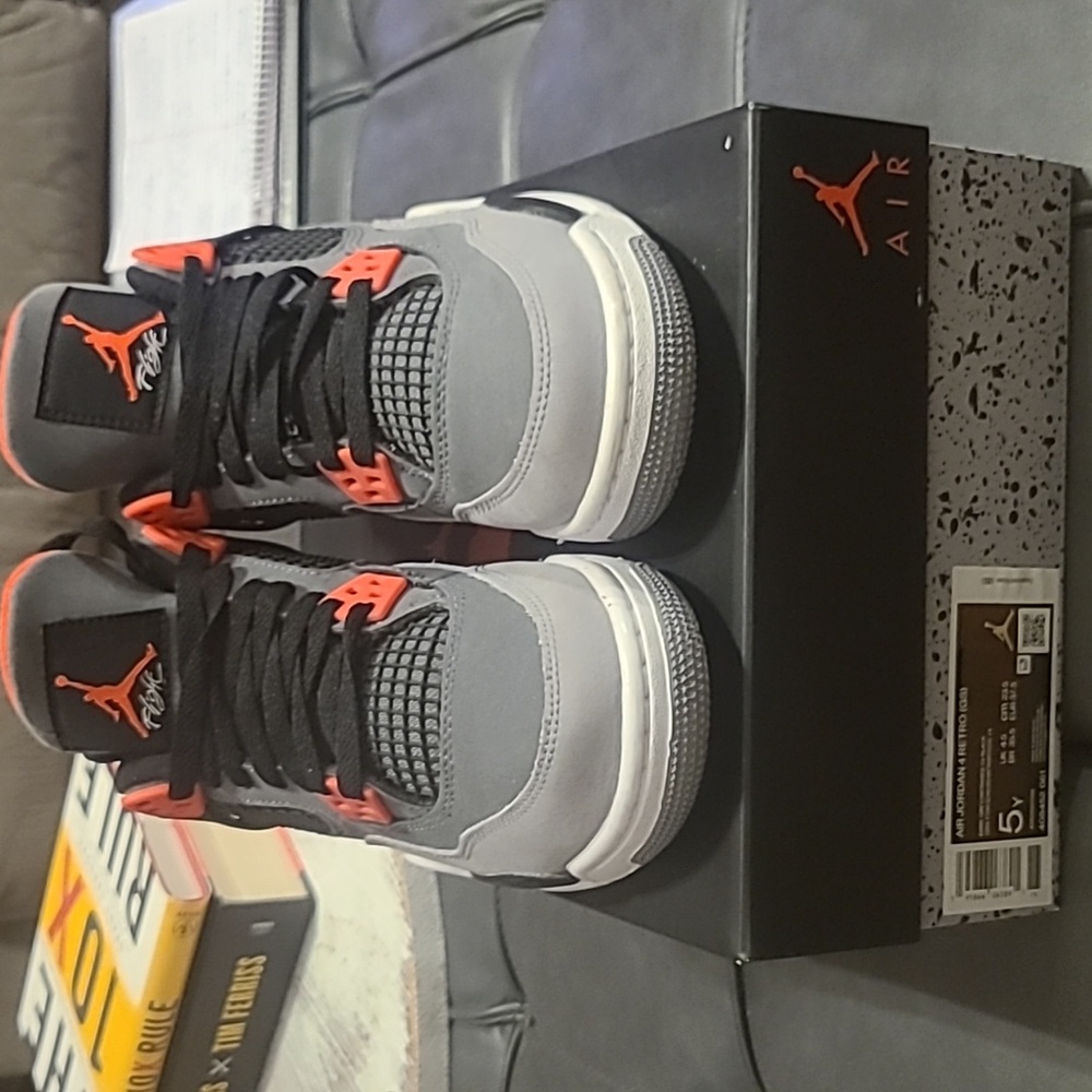 Air Jordan 4 Retro (GS)